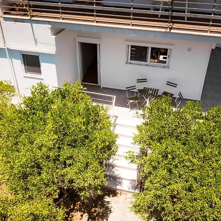 Mantarini House *