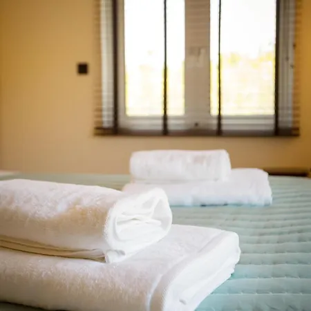 Semesterbostad Mantarini House