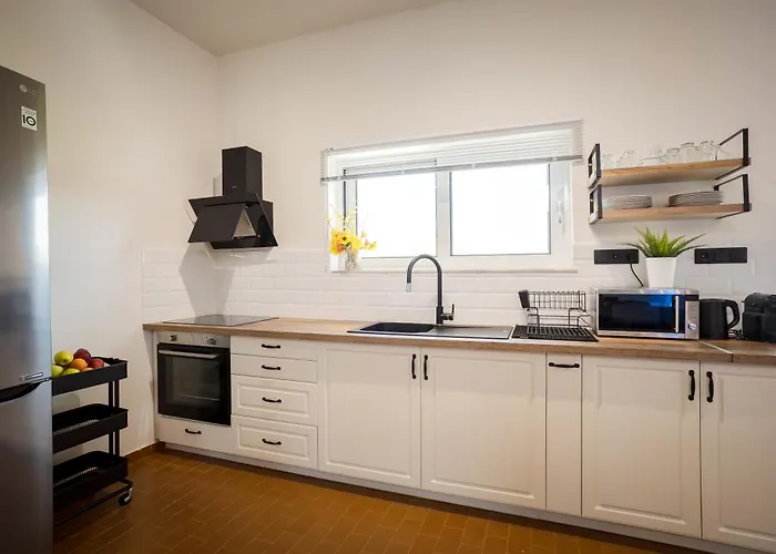 別荘 Mantarini House ハニア